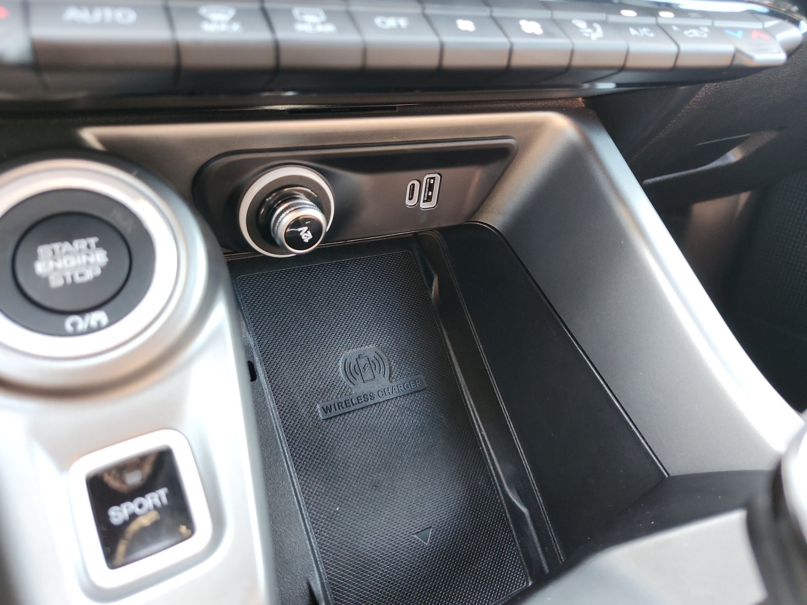 Used 2024 Dodge Hornet R/T Plus AWD/4WD image 22
