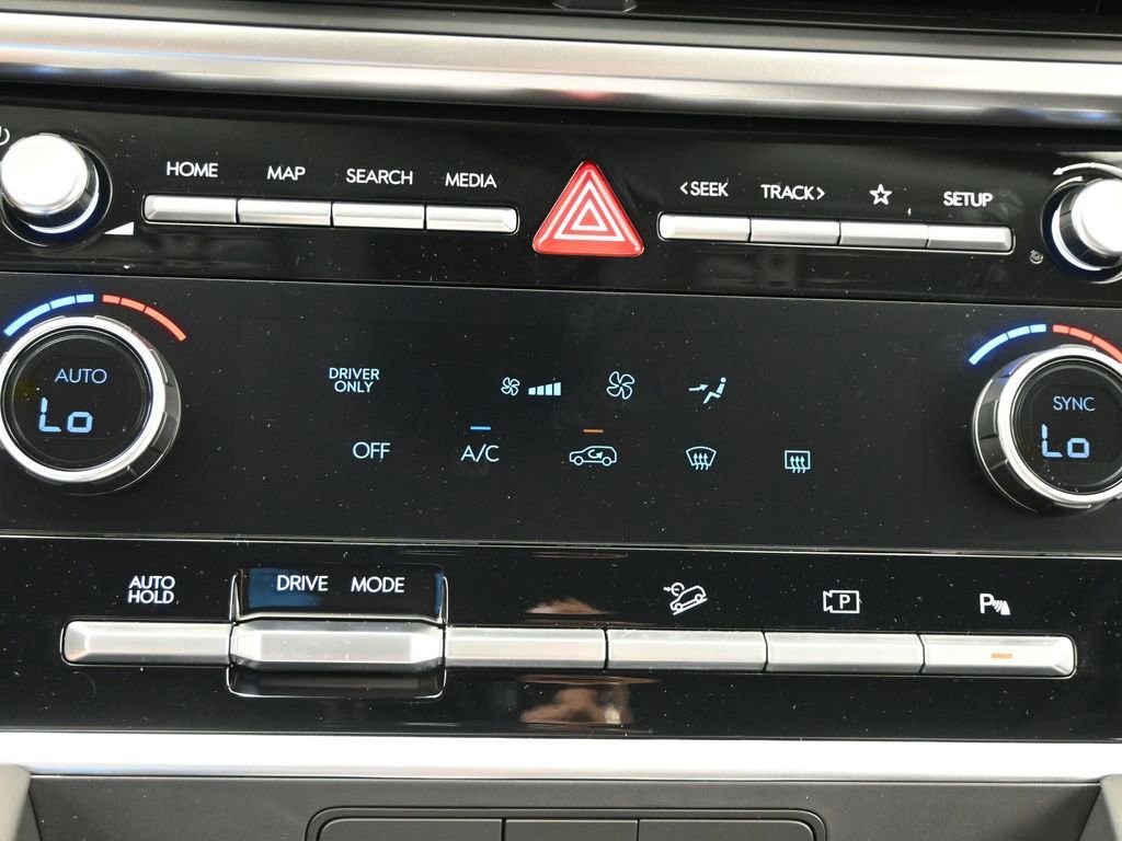 New 2026 Hyundai Santa Fe SE image 33