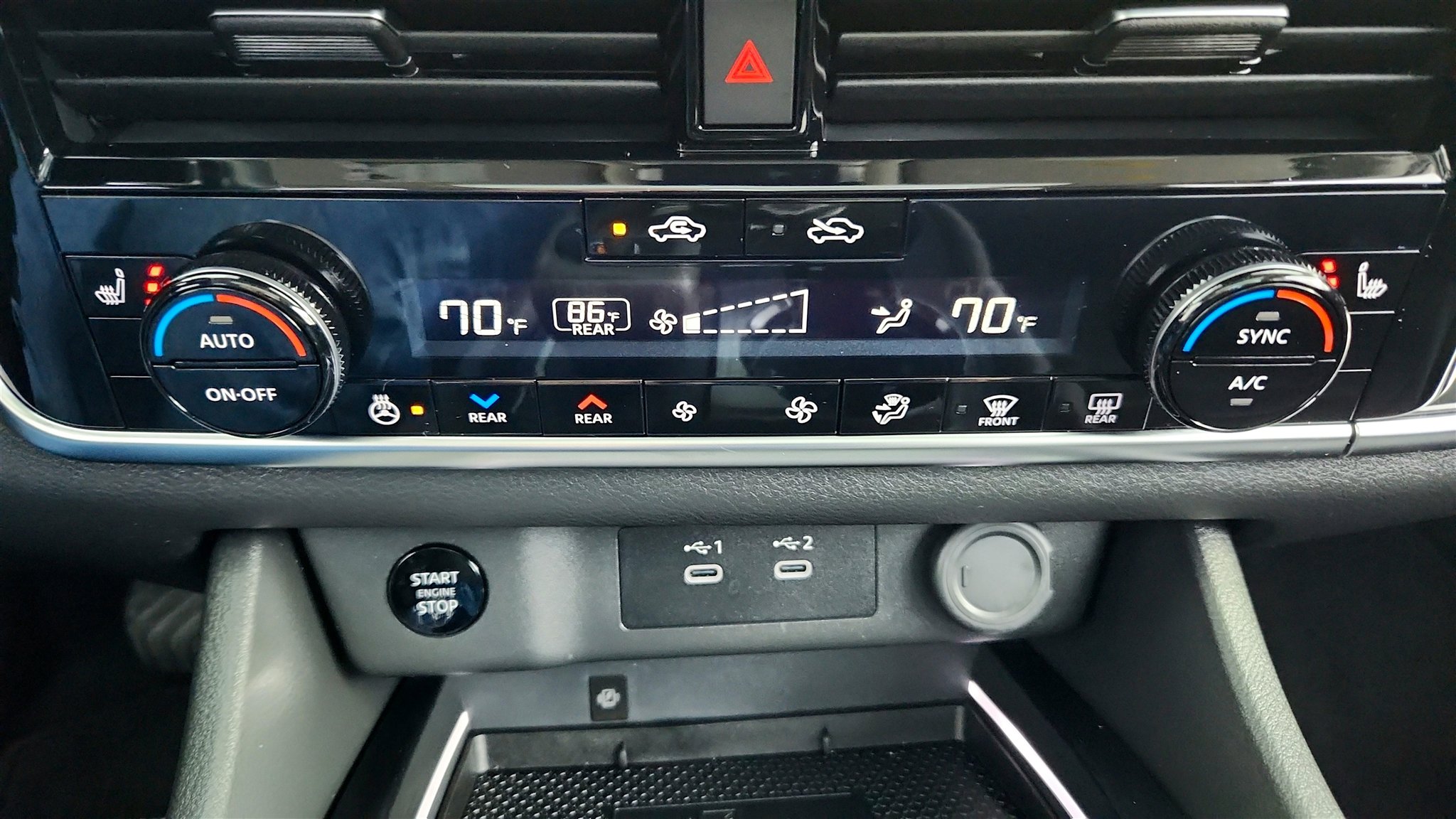 Used 2024 Nissan Rogue SL w/ SL Premium Package image 36