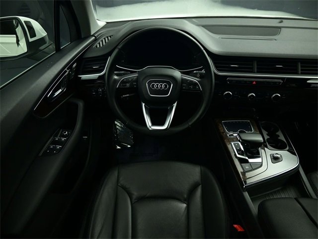 Used 2017 Audi Q7 3.0T Premium Plus image 2