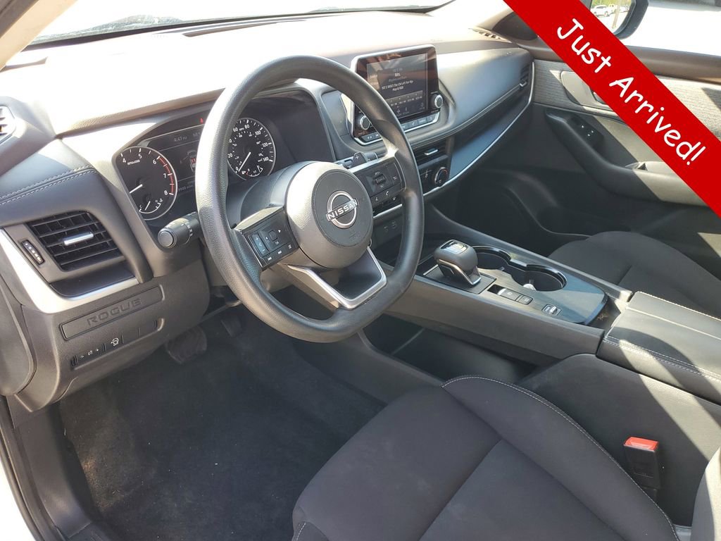 Used 2023 Nissan Rogue S FWD image 14