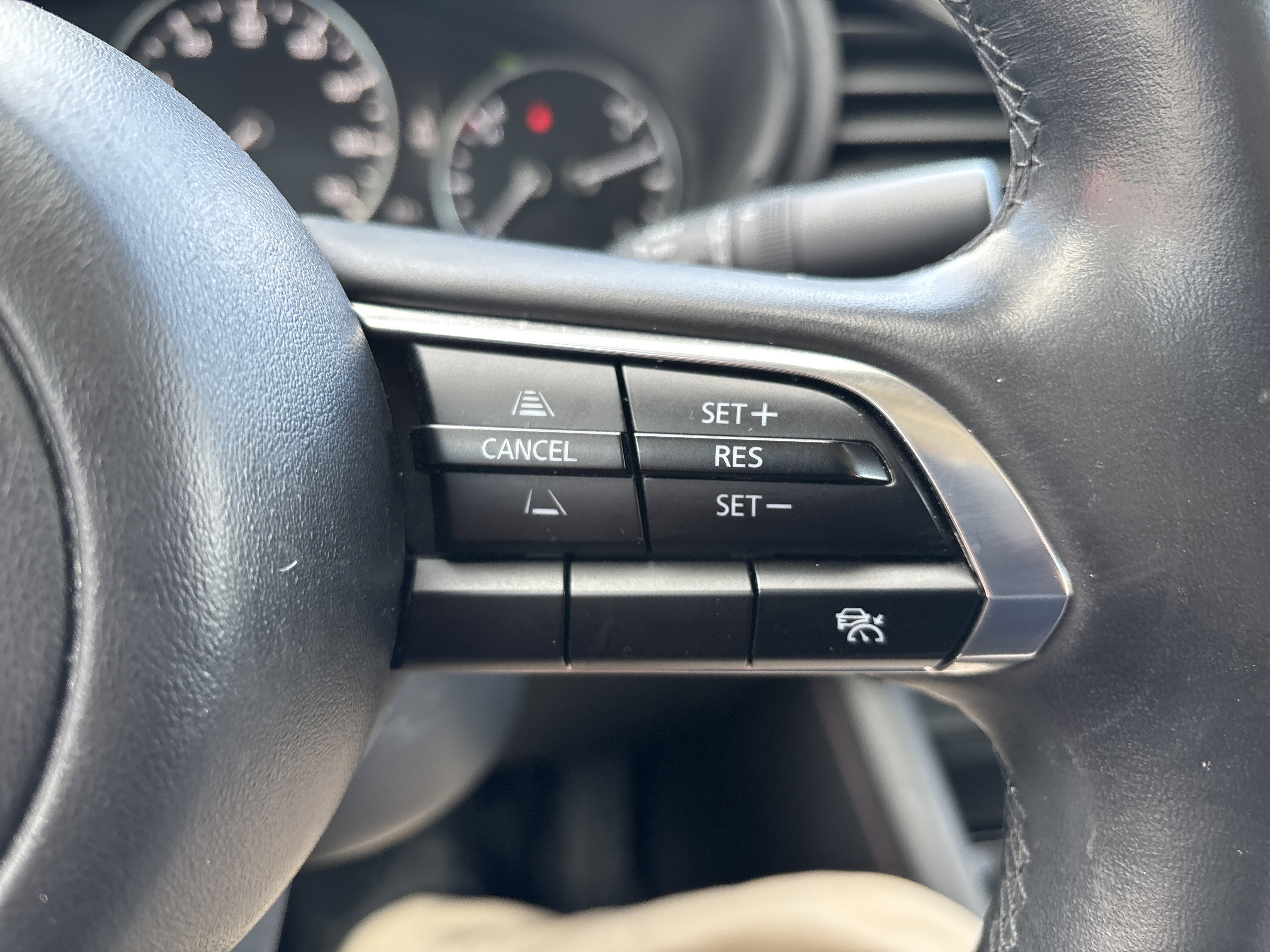 Used 2024 MAZDA MAZDA3 s image 20