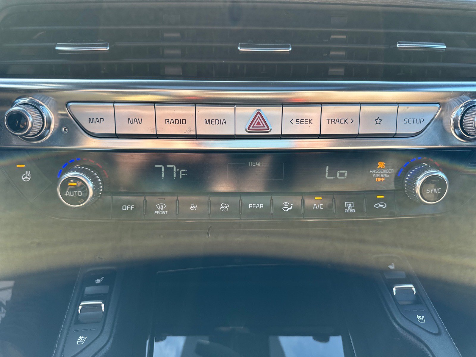 Used 2022 Kia Telluride SX w/ SX Prestige Package AWD/4WD image 35