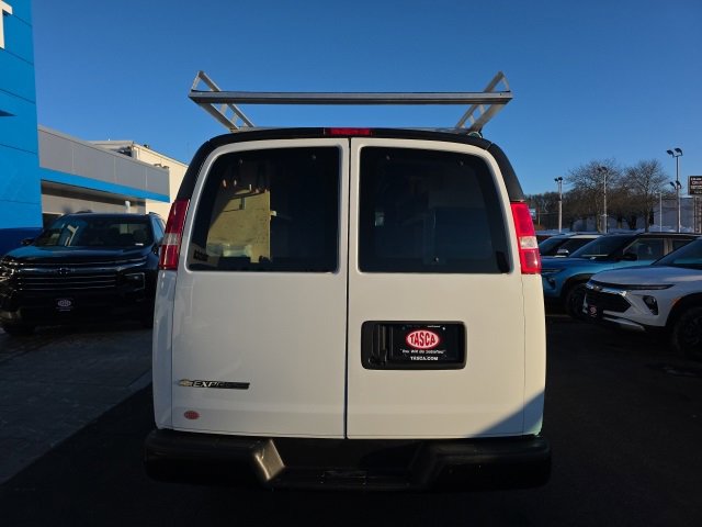 Used 2018 Chevrolet Express 2500 w/ Driver Convenience Package image 5