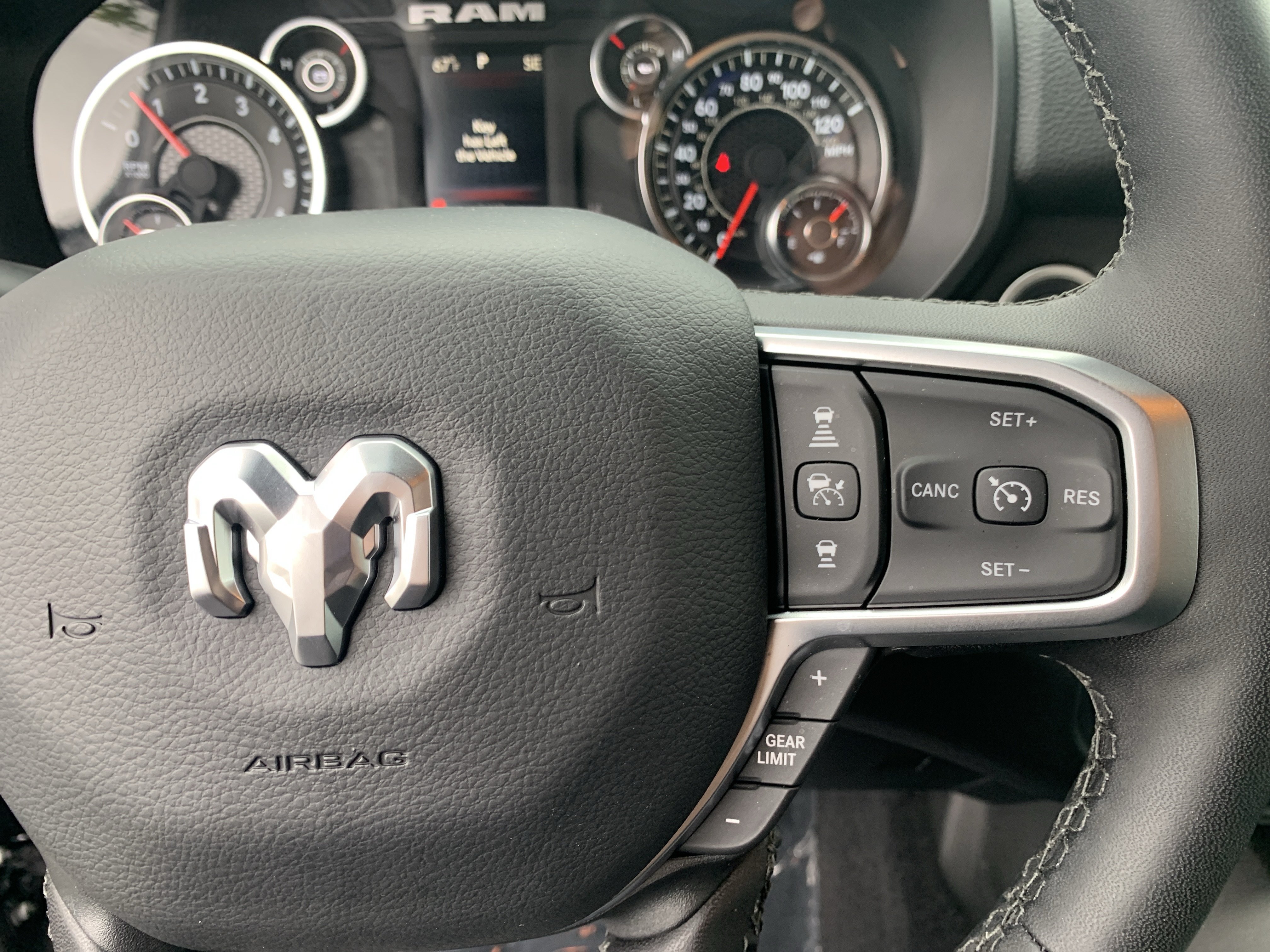 Certified 2025 RAM 1500 Big Horn RWD image 19