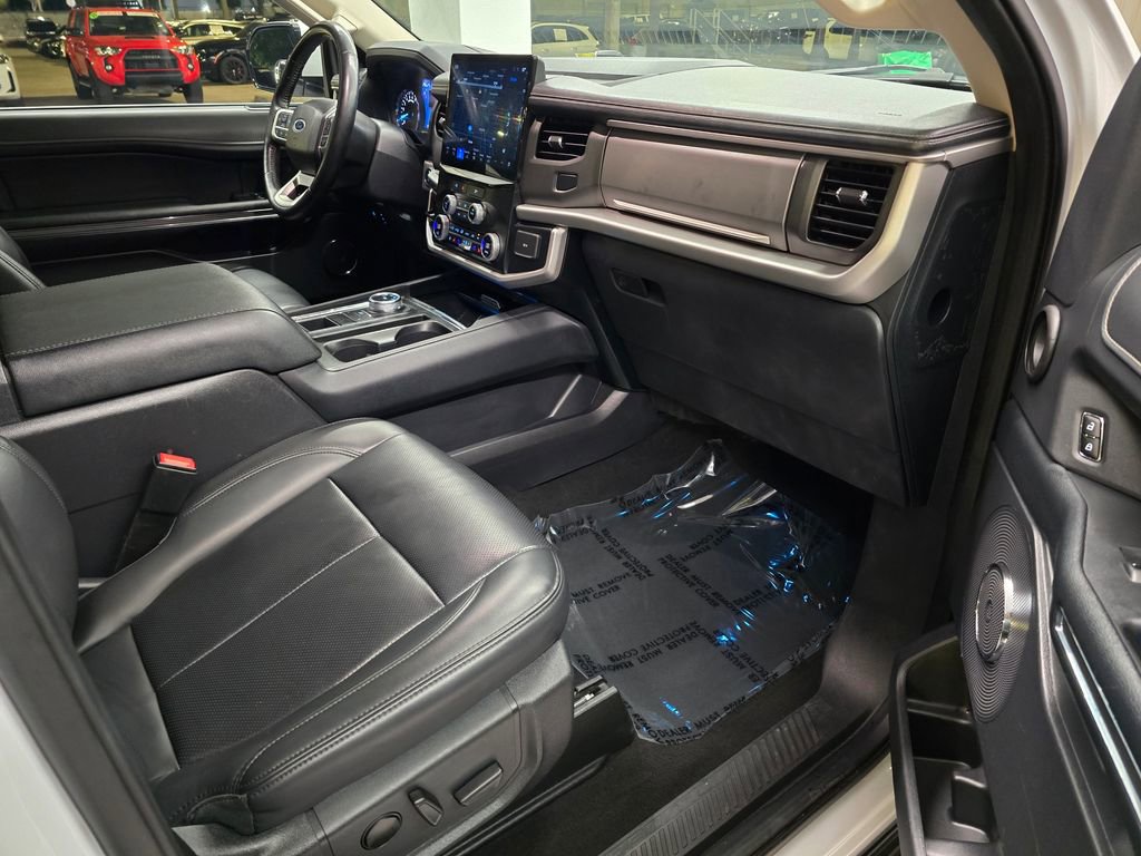 Used 2024 Ford Expedition Max XLT RWD image 35
