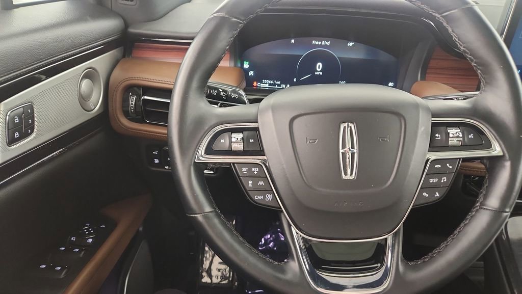 Used 2023 Lincoln Nautilus Reserve w/ Equipment Group 202A image 20