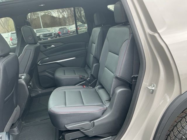 New 2026 Chevrolet Traverse Z71 w/ Driver Confidence Package image 13