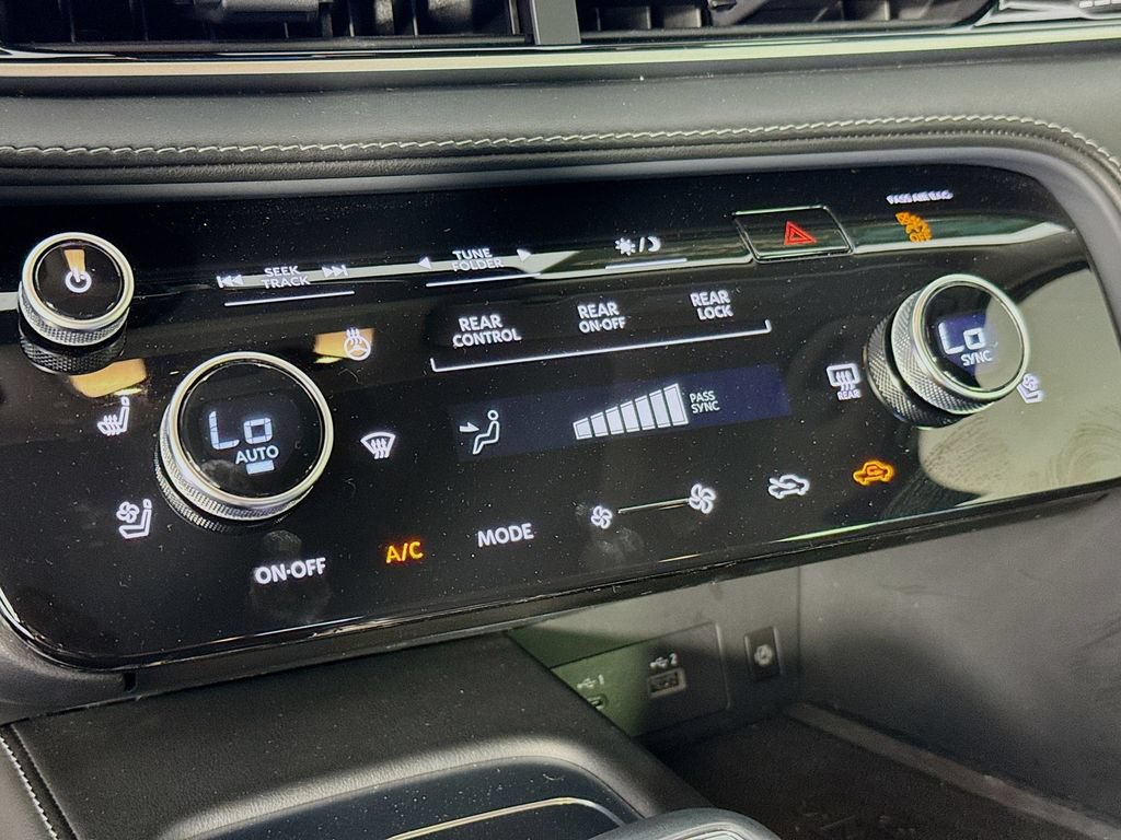 Certified 2023 INFINITI QX60 Luxe w/ Vision Package FWD image 16