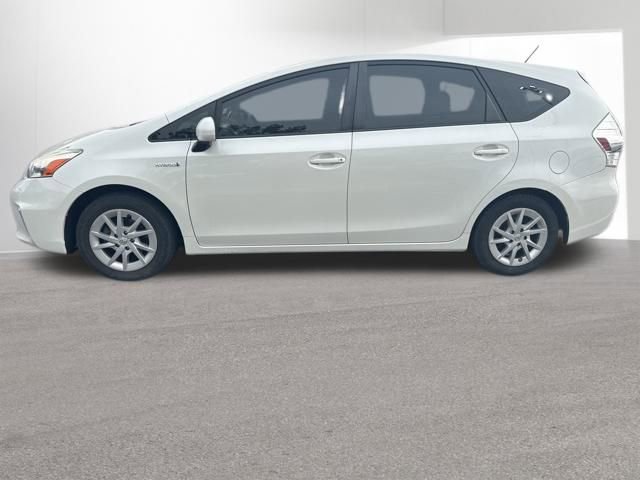 Used 2014 Toyota Prius V Three FWD image 2