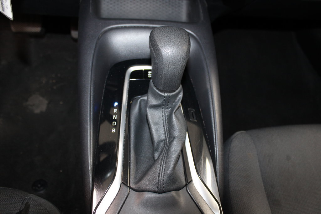 Used 2024 Toyota Corolla LE FWD image 27
