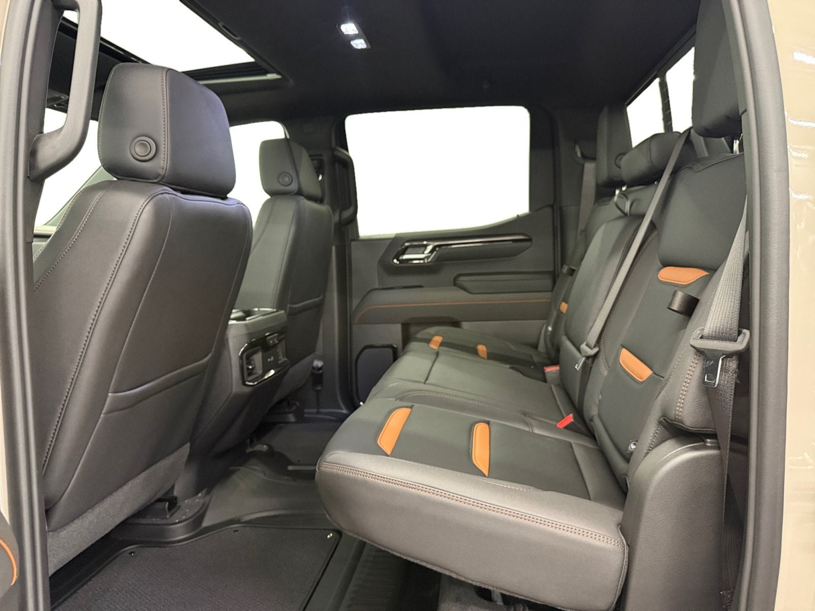 New 2026 GMC Sierra 1500 AT4 w/ AT4 Premium Package AWD/4WD image 10