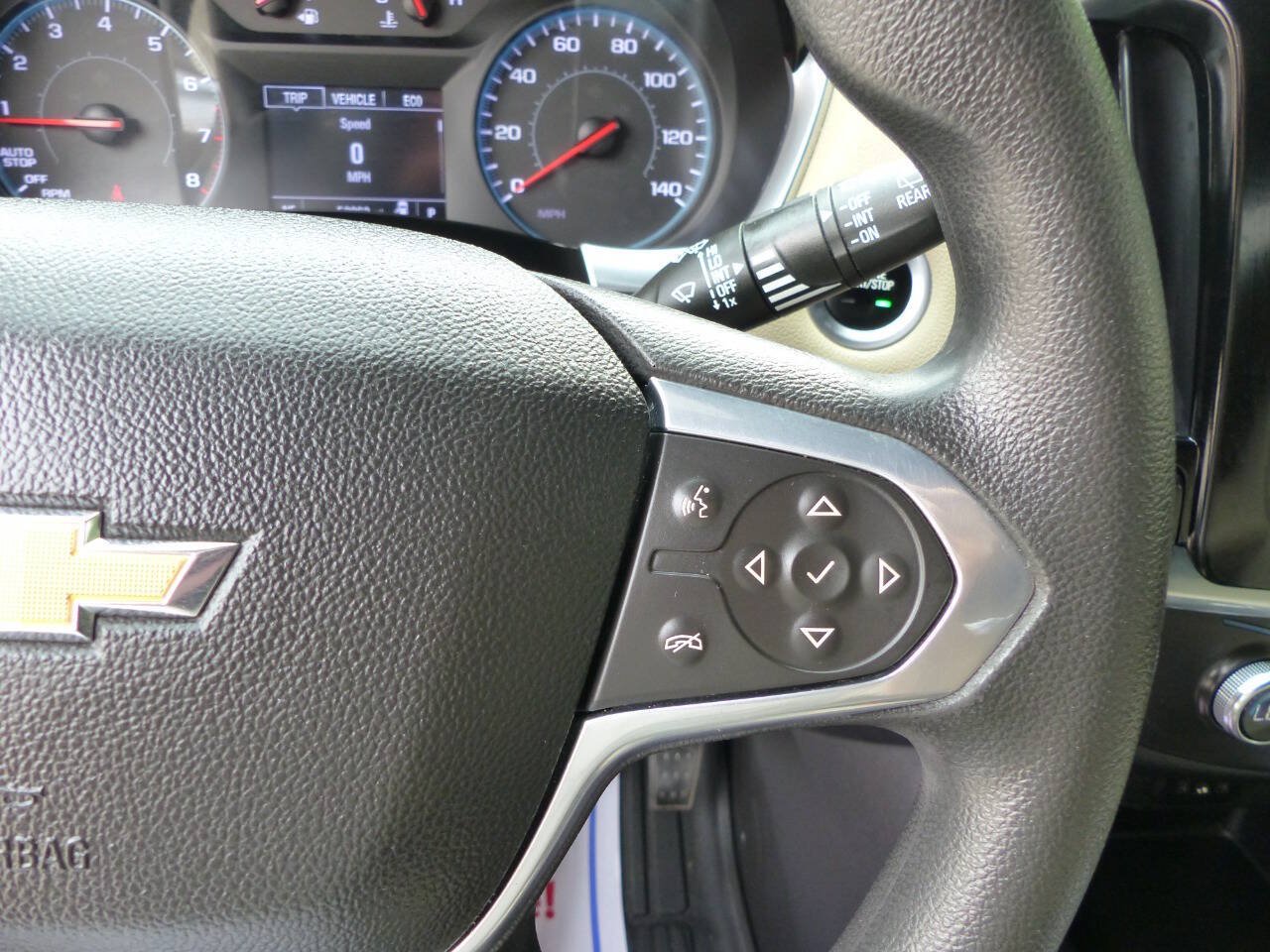 Used 2022 Chevrolet Traverse LS AWD/4WD image 24