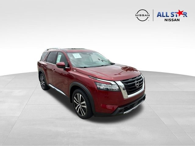 Used 2024 Nissan Pathfinder Platinum w/ Cargo Package