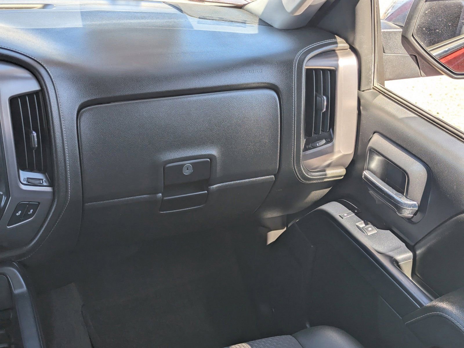 Used 2016 GMC Sierra 1500 SLE w/ All-Terrain Package AWD/4WD image 17