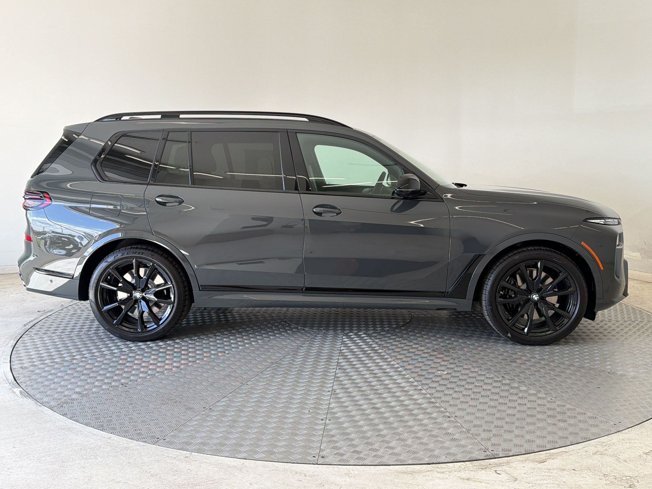 New 2027 BMW X7 M60i AWD/4WD image 8