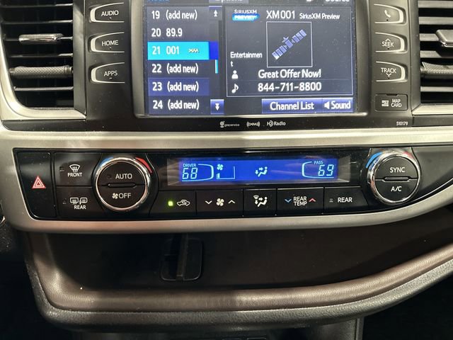 Used 2017 Toyota Highlander XLE image 21