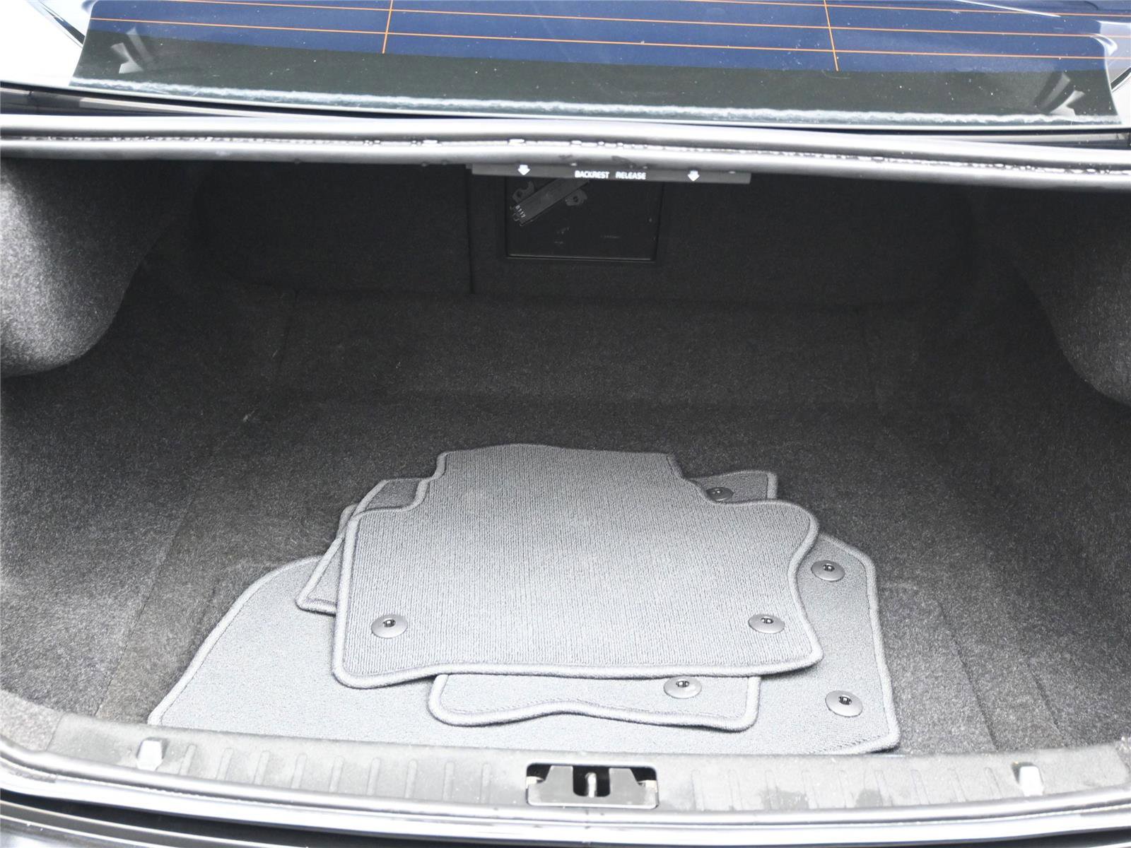 Used 2018 Volvo S60 T5 Inscription image 7