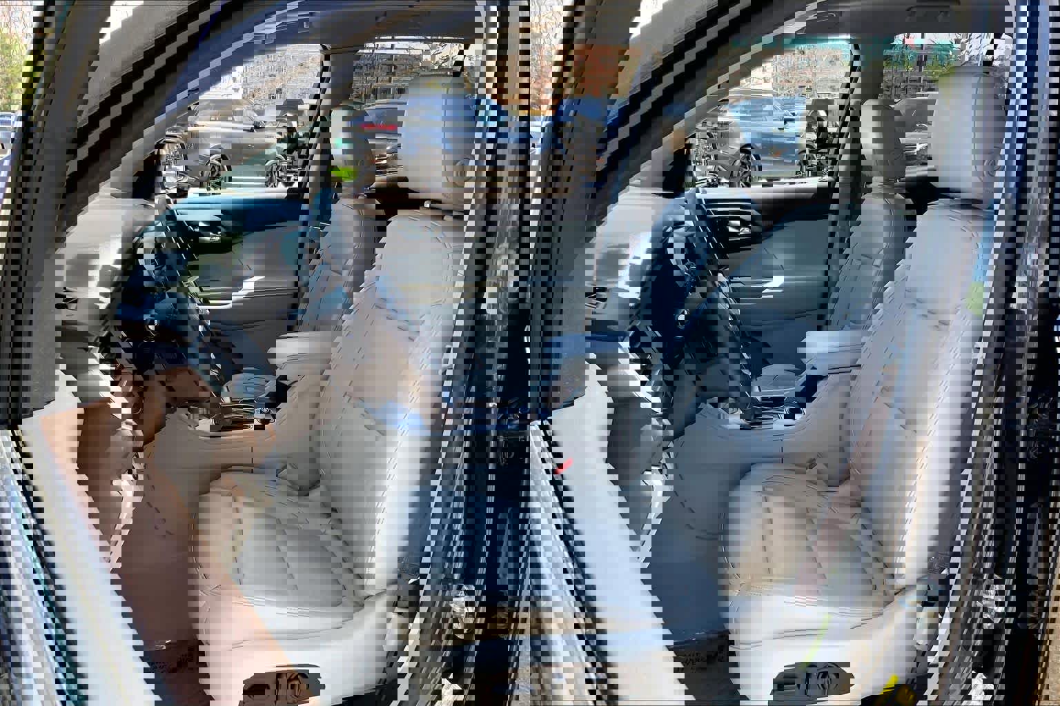 Used 2017 GMC Acadia SLT image 9