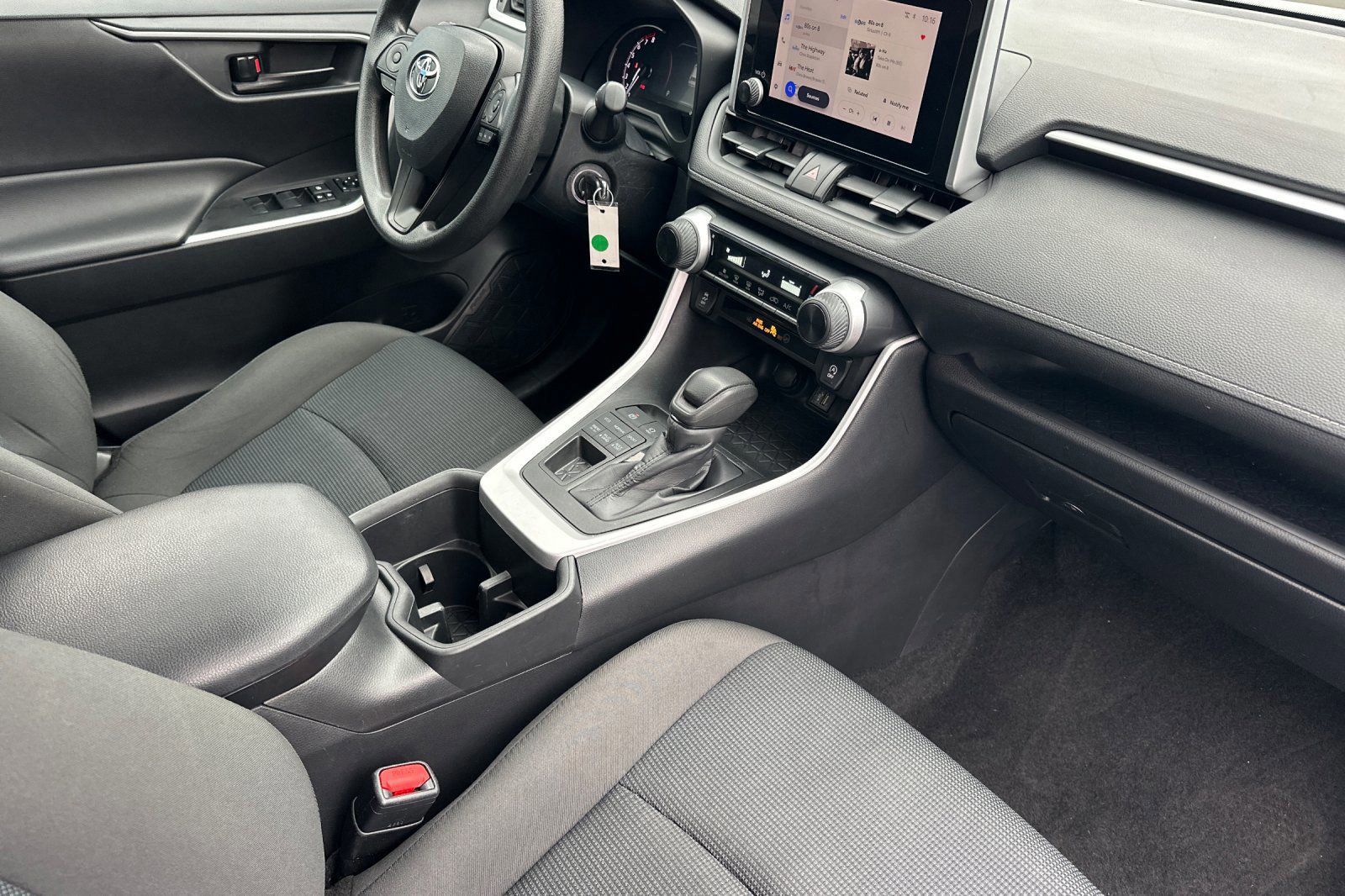 Used 2024 Toyota RAV4 LE image 16