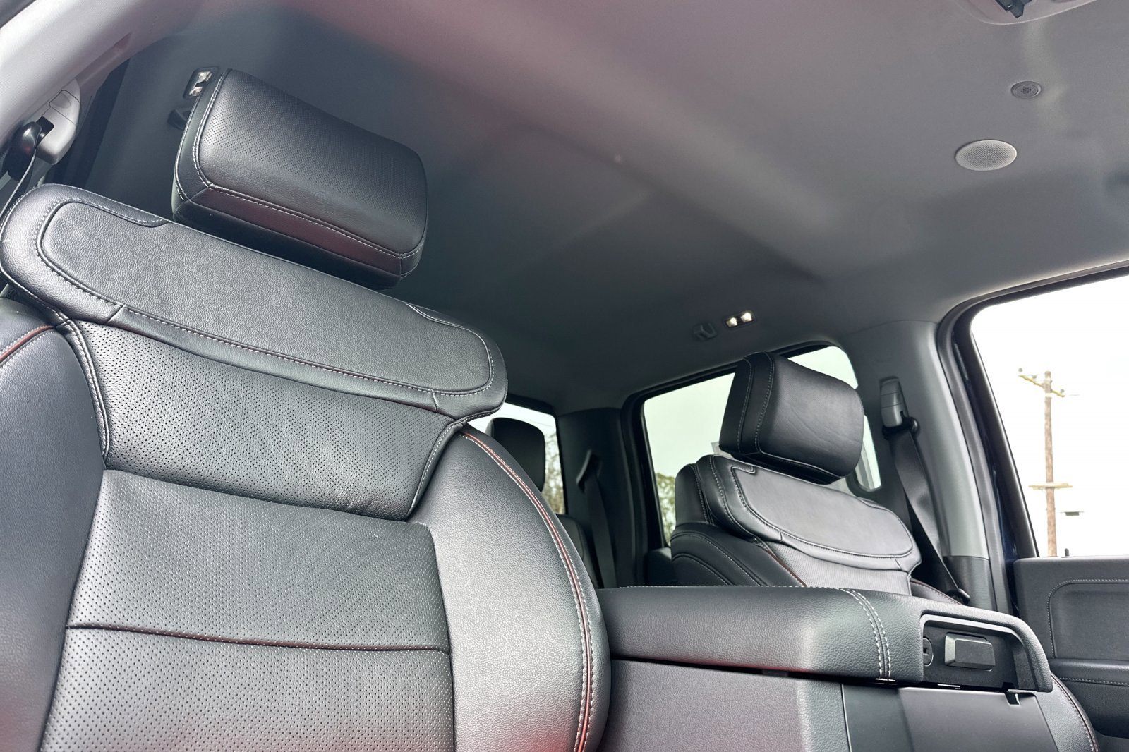 Used 2023 Ford F250 Lariat w/ Lariat Ultimate Package image 15