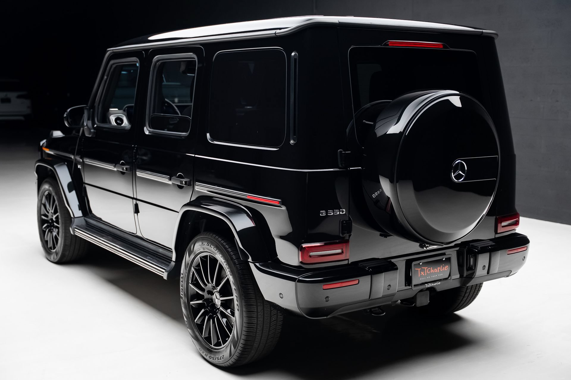 Used 2021 Mercedes-Benz G 550 w/ AMG Line image 25