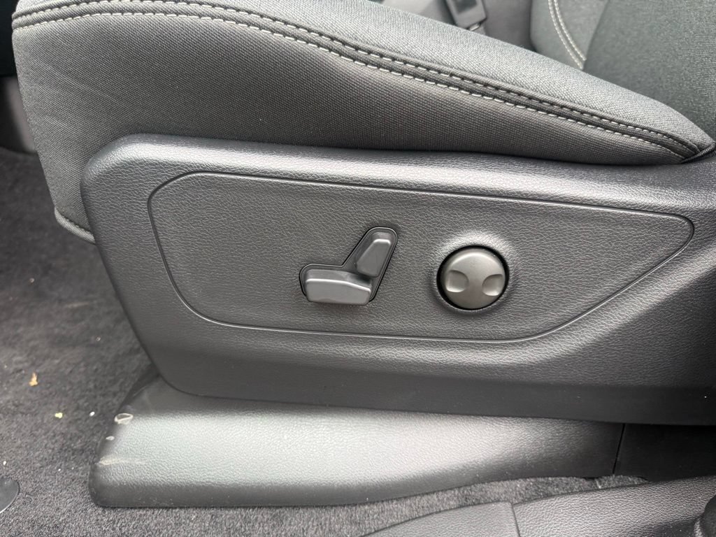 New 2026 RAM 1500 Big Horn AWD/4WD image 18