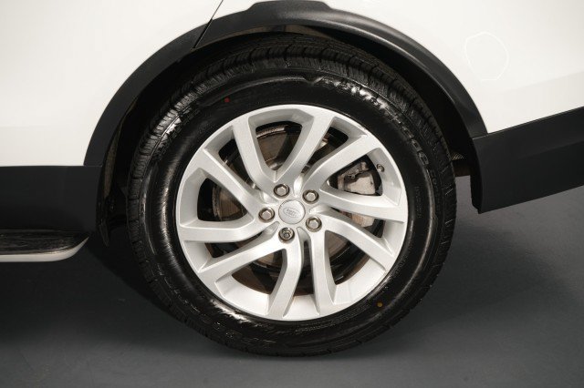 Used 2019 Land Rover Discovery HSE AWD/4WD image 22
