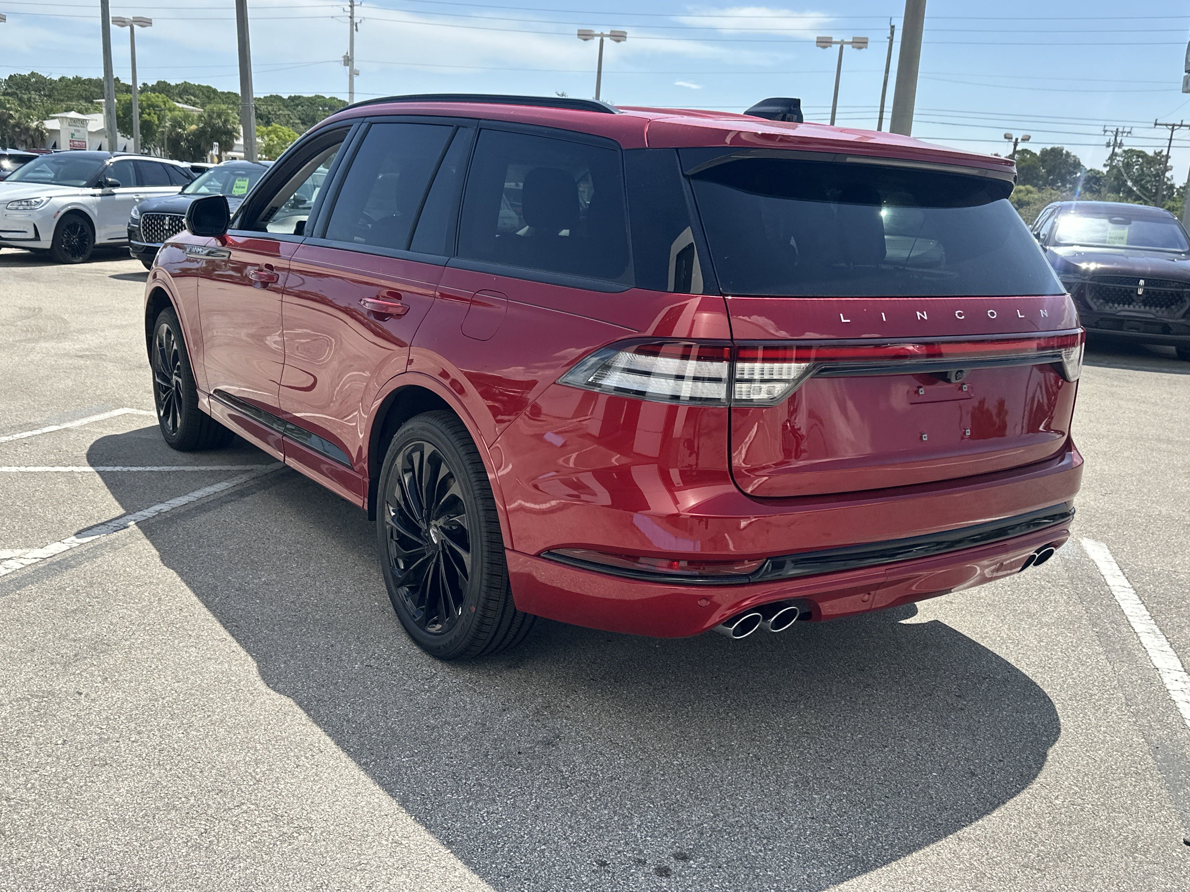 New 2025 Lincoln Aviator Reserve w/ Equipment Group 201A image 8