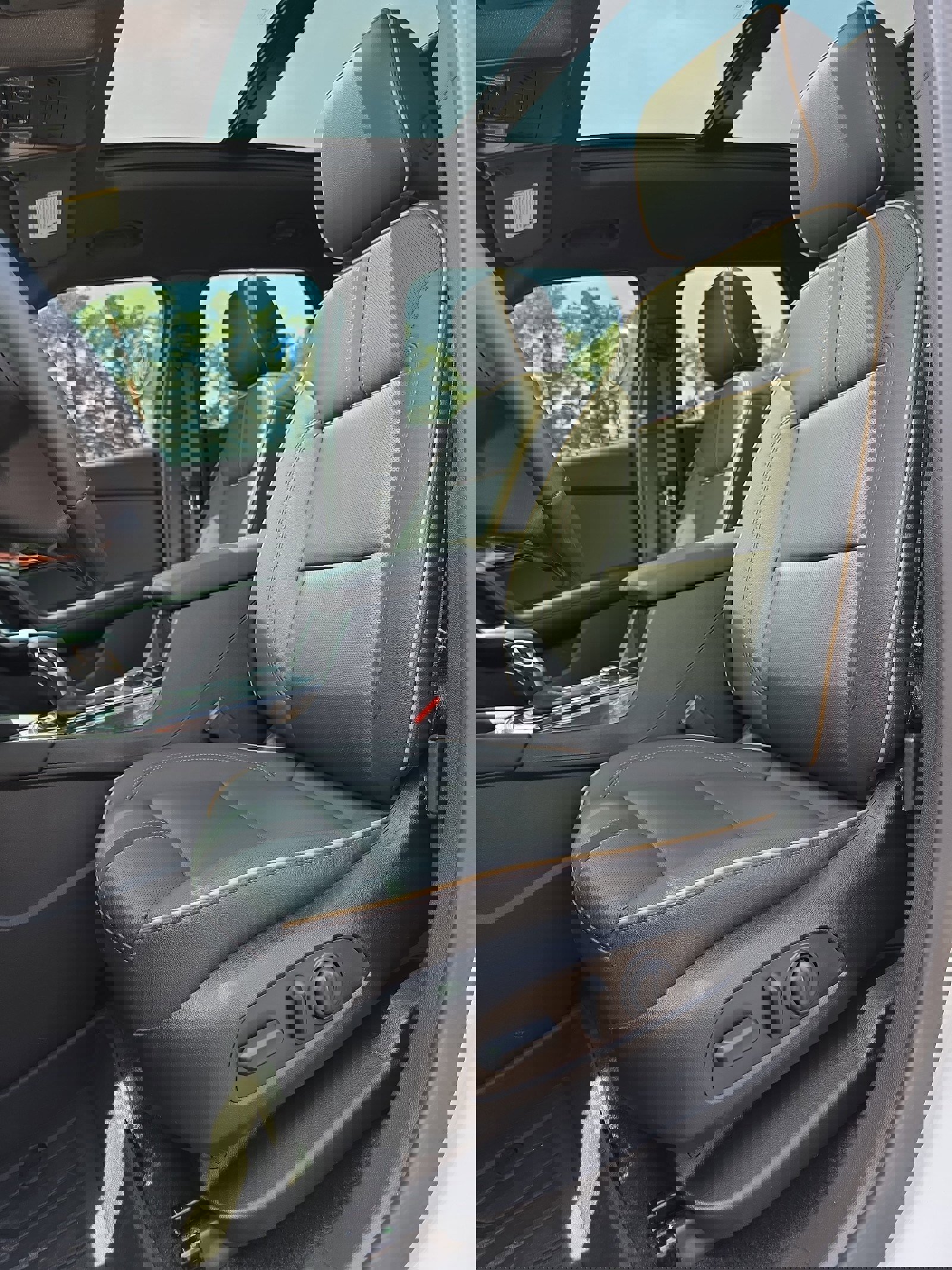 Used 2024 Chevrolet Blazer Premier w/ Driver Confidence II Package image 12