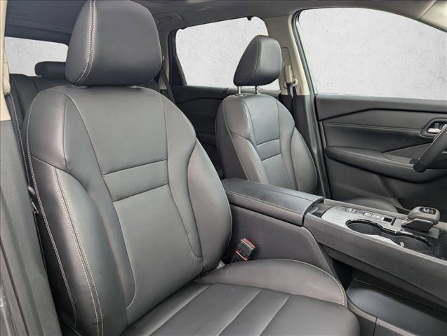 Used 2024 Nissan Rogue SL w/ SL Premium Package image 27