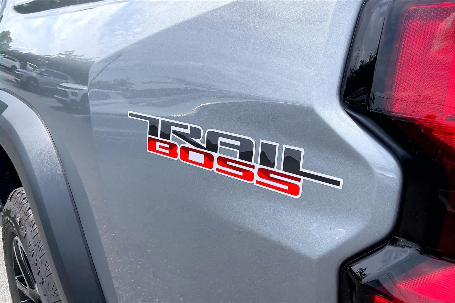 Certified 2025 Chevrolet Colorado Trail Boss AWD/4WD image 9