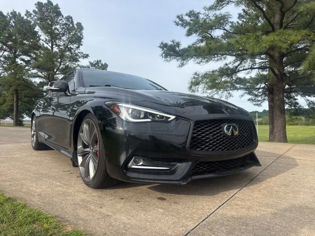 Used 2018 INFINITI Q60 Red Sport 400 w/ Pro Active Package RWD image 25