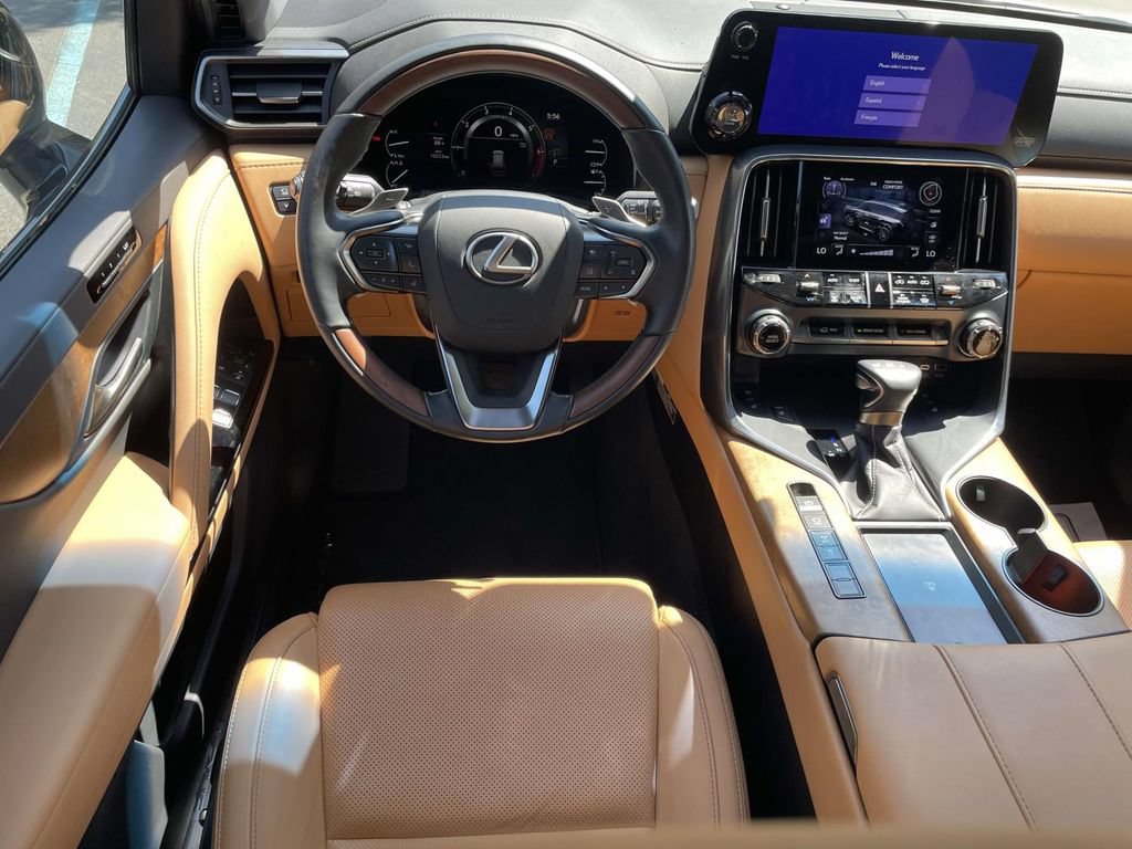 Used 2024 Lexus LX 600 4WD w/ Luxury Package image 10