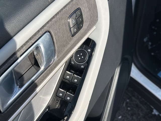 New 2026 Ford Explorer Platinum w/ LUX Leather Package image 24