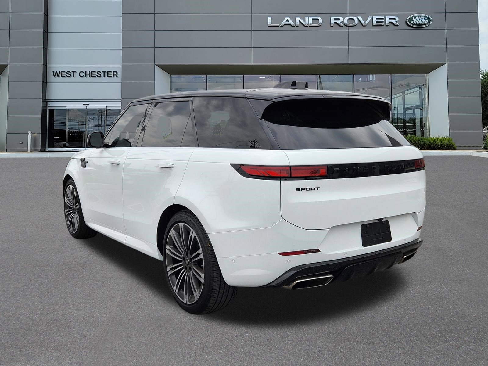 Certified 2024 Land Rover Range Rover Sport Dynamic SE AWD/4WD image 3