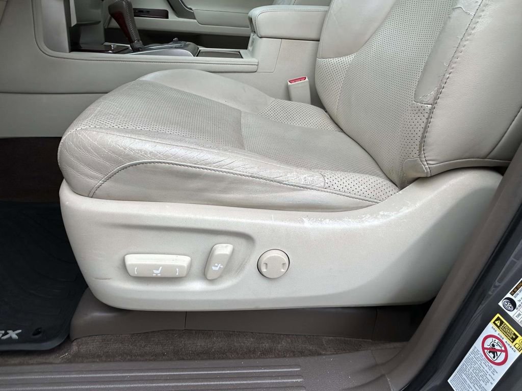 Used 2012 Lexus GX 460 w/ Comfort Plus Pkg image 19