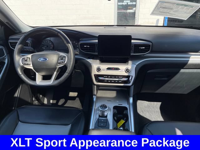 Used 2023 Ford Explorer XLT w/ Equipment Group 202A AWD/4WD image 12
