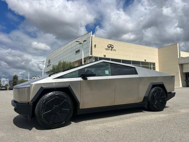 Used 2024 Tesla Cybertruck Cyberbeast AWD/4WD image 2