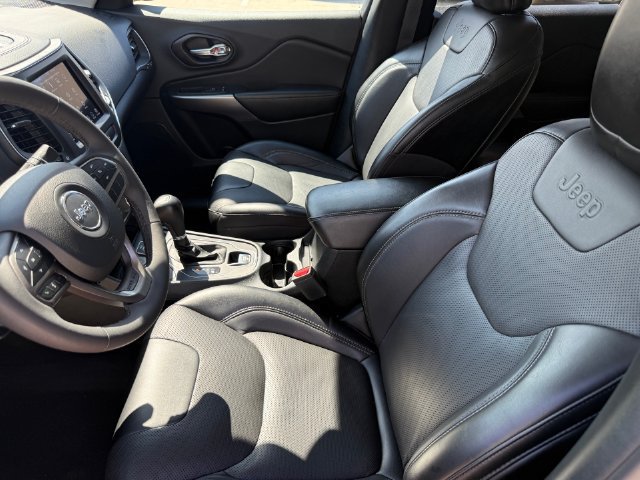 Used 2022 Jeep Cherokee Latitude Lux w/ Sun & Sound Group AWD/4WD image 9