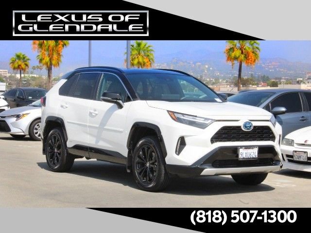 Used 2024 Toyota RAV4 XSE w/ Weather Package AWD/4WD image 1