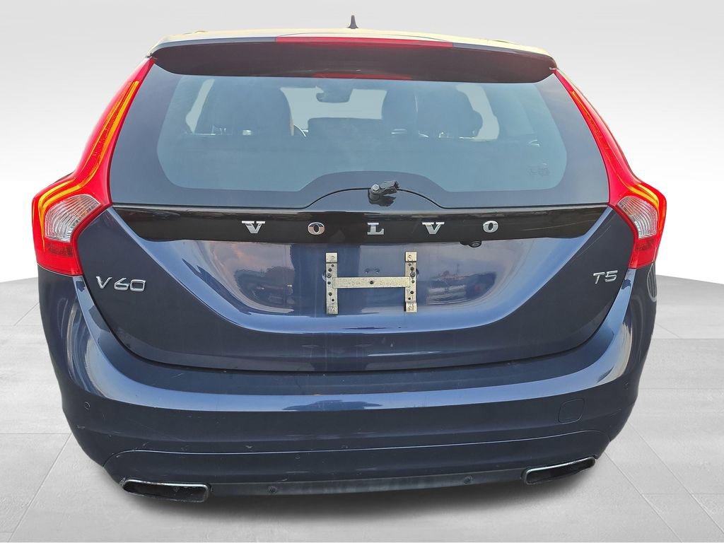 Used 2015 Volvo V60 T5 Premier image 4