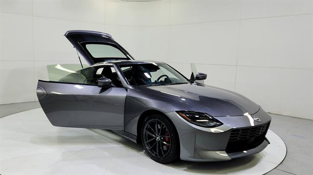 Certified 2024 Nissan Z Performance w/ Floor Mat Package RWD image 28