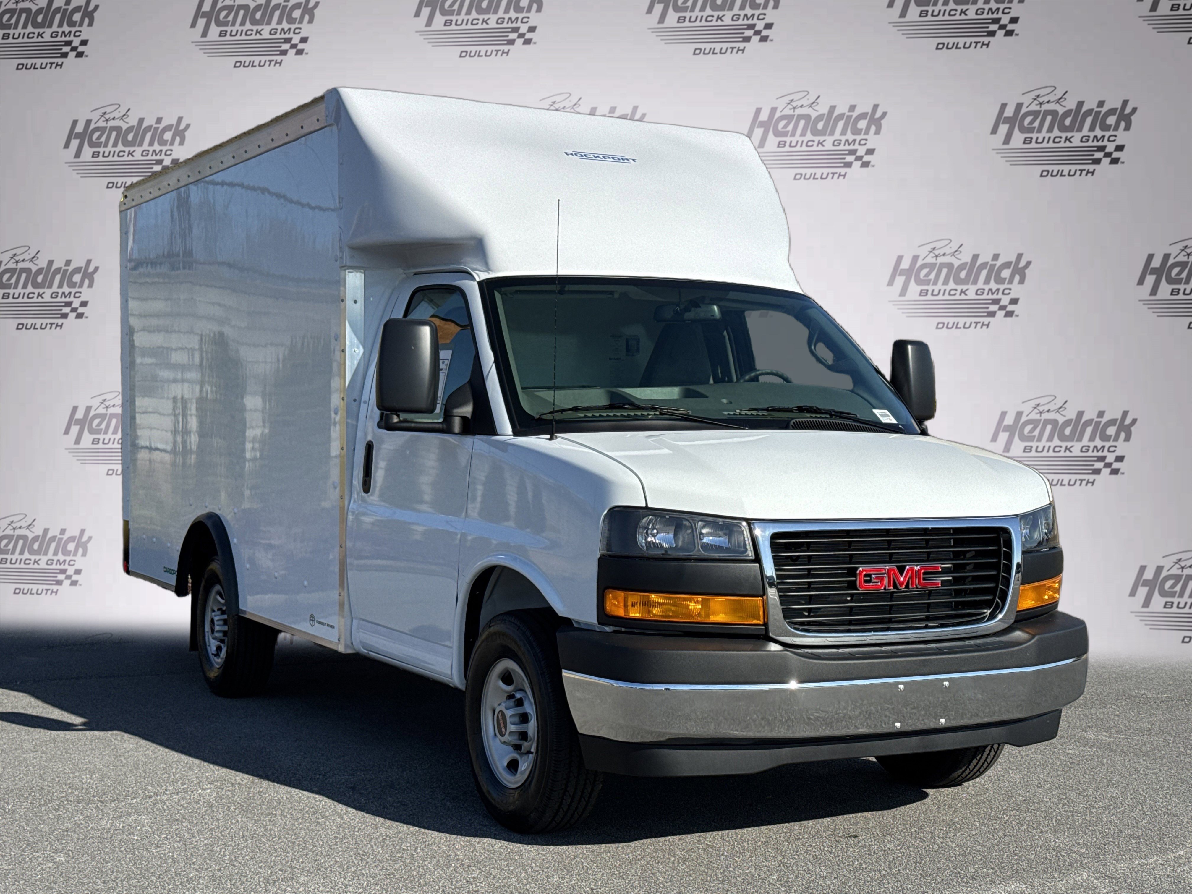 New 2026 GMC Savana 3500 w/ Power Convenience Package RWD image 2
