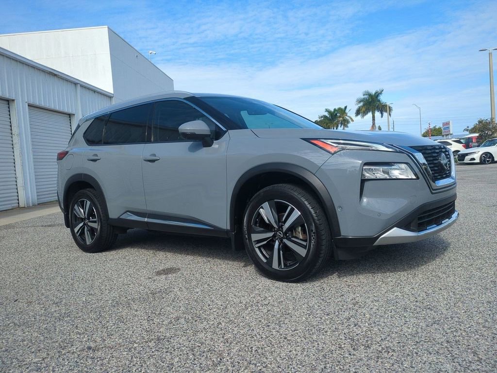 Certified 2023 Nissan Rogue Platinum w/ Platinum Premium Package image 3