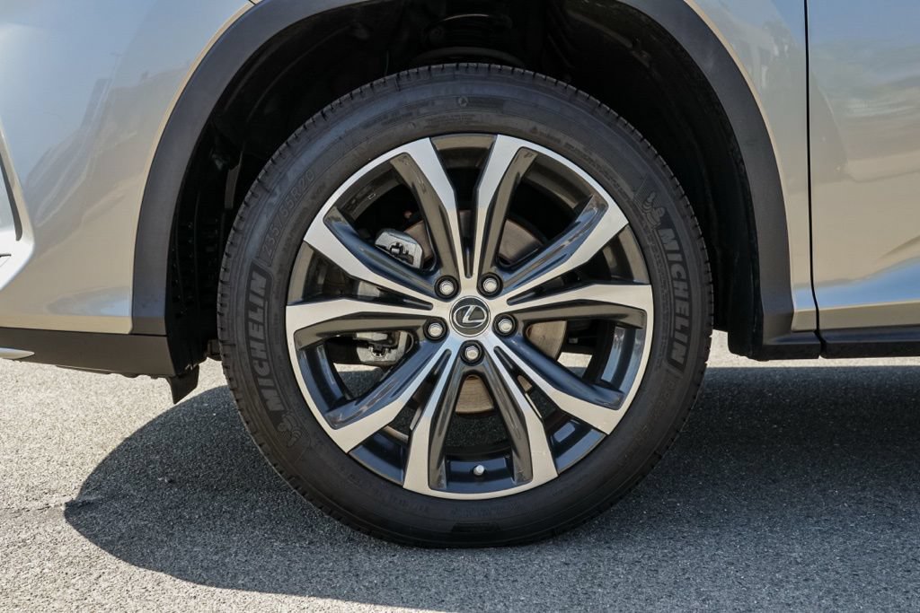 Used 2020 Lexus RX 350L FWD w/ Premium Package image 11