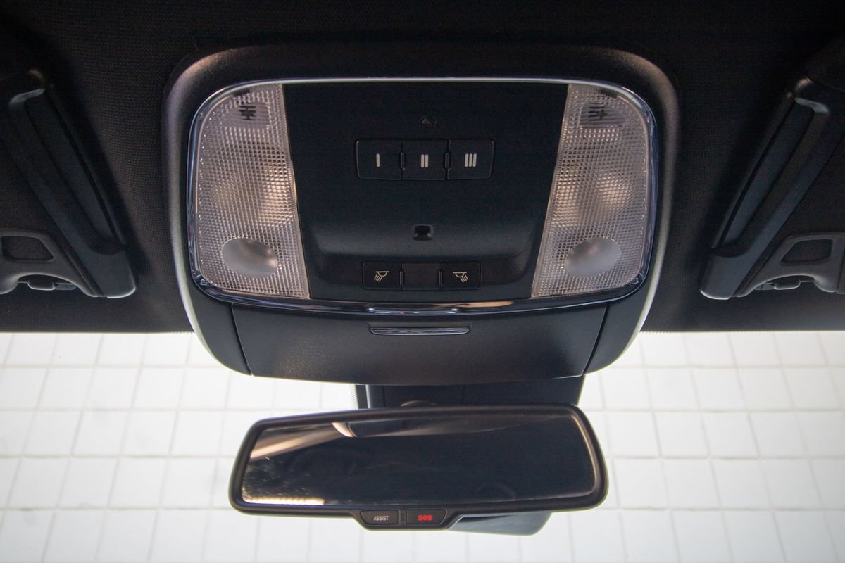 Used 2019 Dodge Charger Scat Pack w/ Technology Group RWD image 42