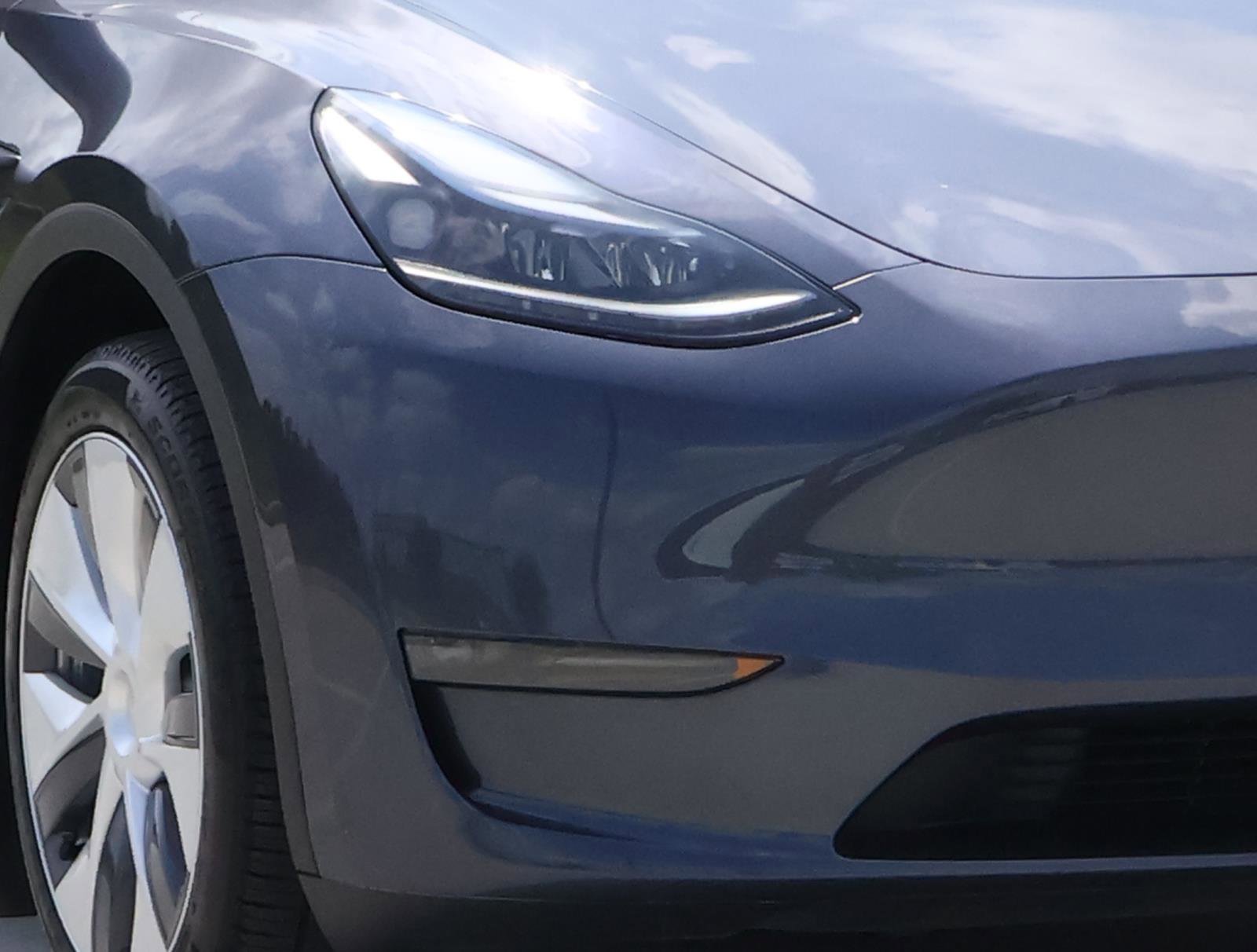 Used 2023 Tesla Model Y Long Range AWD/4WD image 7