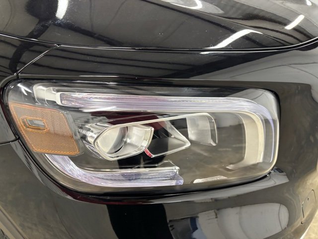 Used 2021 Mercedes-Benz GLB 250 image 8