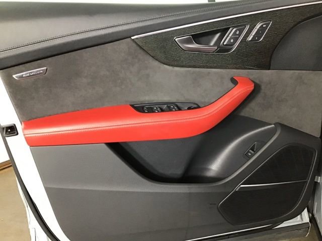 Used 2021 Audi Q8 Prestige image 12